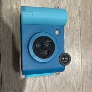 Kodak Dual-Tone Blue Instant Camera